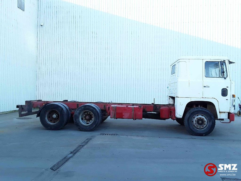 Scania 111 6x2 super lames - Шаси кабина: снимка 4 Scania 111 6x2 super lames - Шаси кабина: снимка 4