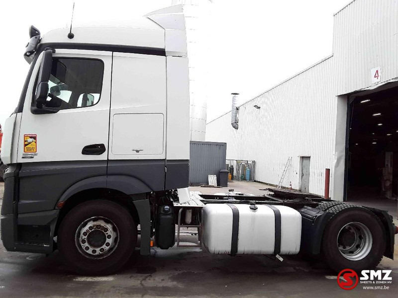 Mercedes-Benz Actros 1842 647'km Top 80% tyres pneu - Влекач: снимка 5 Mercedes-Benz Actros 1842 647'km Top 80% tyres pneu - Влекач: снимка 5