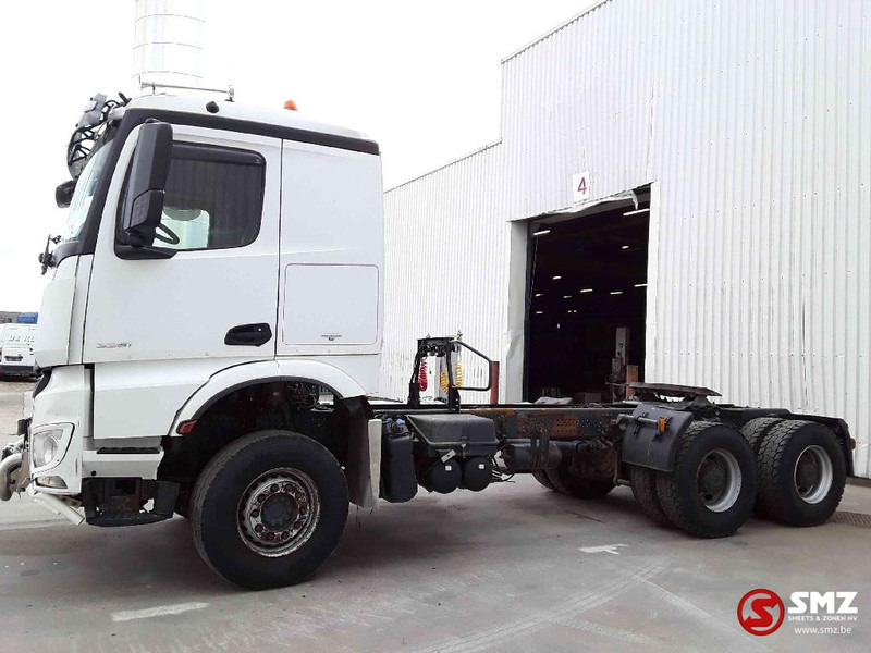 Mercedes-Benz Arocs 3351 lames steel - Влекач: снимка 5 Mercedes-Benz Arocs 3351 lames steel - Влекач: снимка 5
