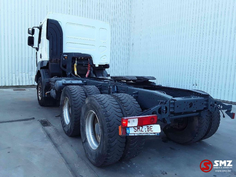Влекач Renault Kerax 410 DXI manual: снимка 9