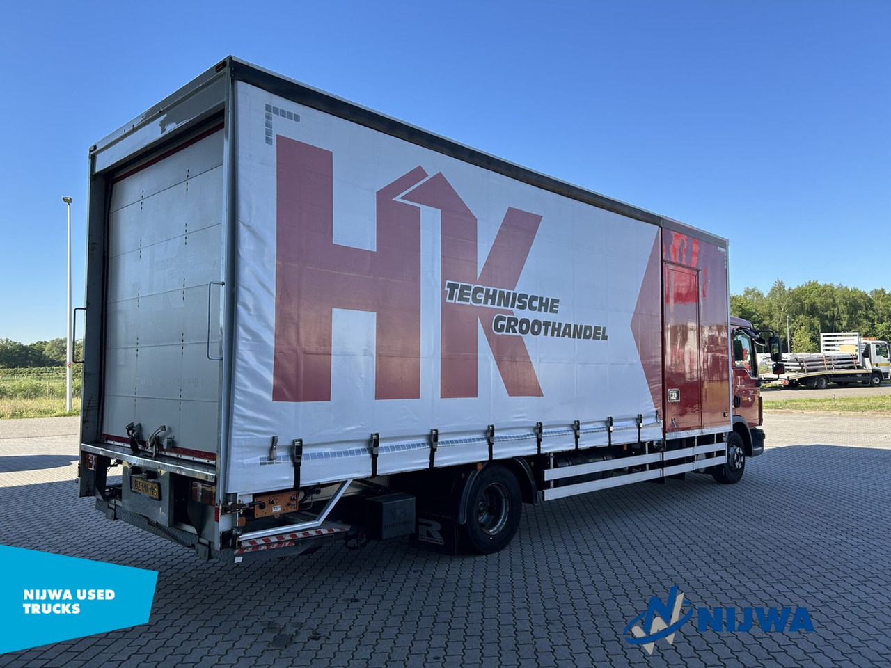 MAN TGL 12.180 4x2 Roldeur + Laadklep - Камион с брезент: снимка 3 MAN TGL 12.180 4x2 Roldeur + Laadklep - Камион с брезент: снимка 3