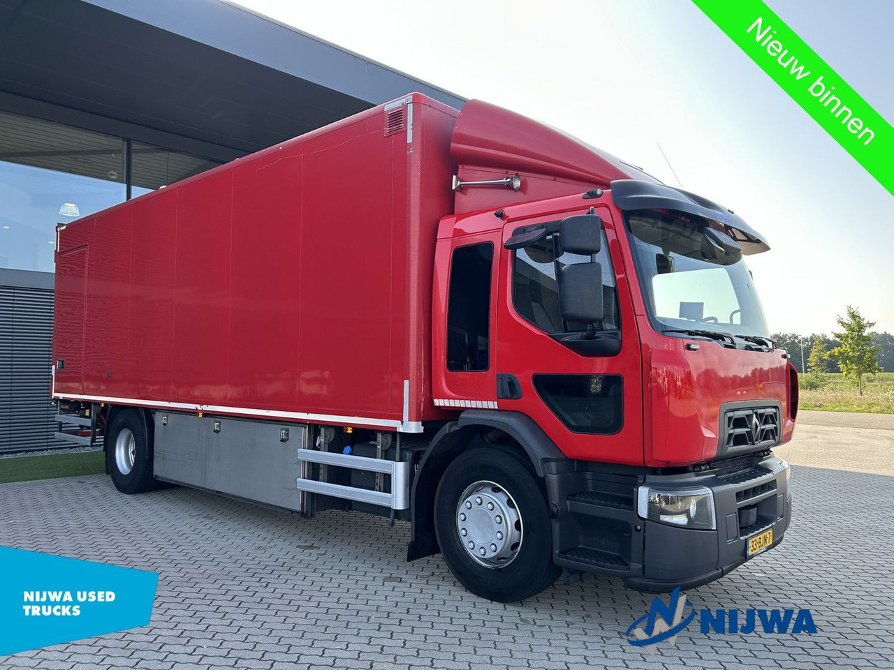 Renault D WIDE 280 4x2 Low mileage + Achtersluitklep - Камион фургон: снимка 2 Renault D WIDE 280 4x2 Low mileage + Achtersluitklep - Камион фургон: снимка 2