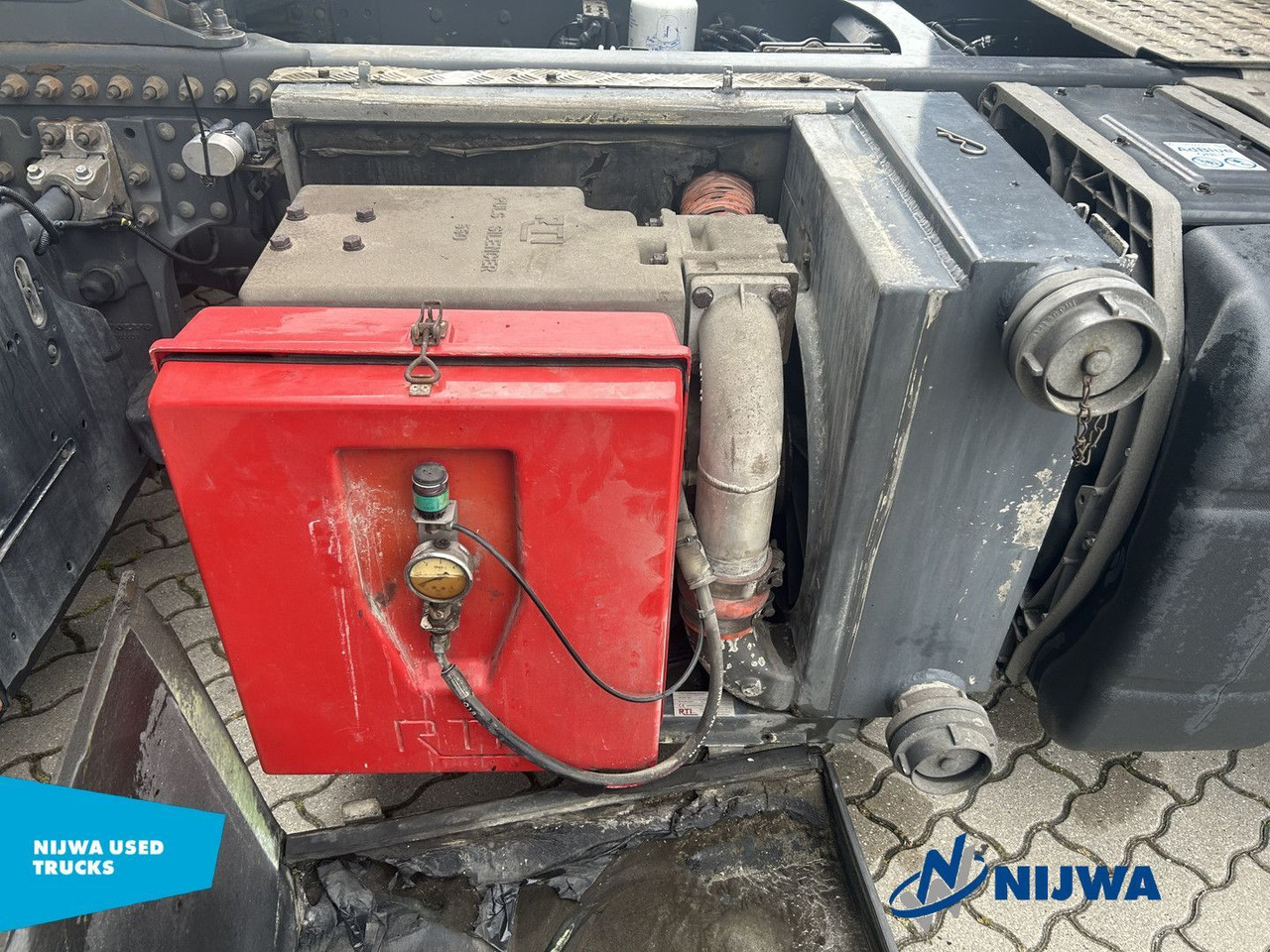 Влекач Volvo FH 460 4x2 I-Save + Compressor: снимка 10