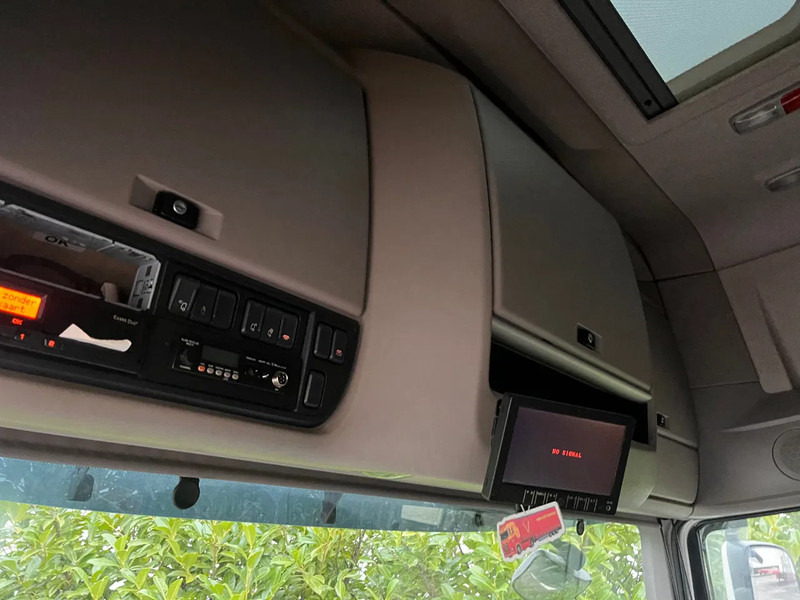 Влекач DAF XF 440 FT Euro6 Full-Air Lowdeck: снимка 9