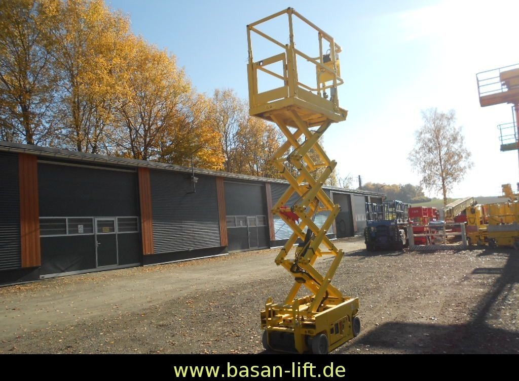 Genie GS 1330, Leichtscherenarbeitsbühne Genie 5,9 m Genie GS 1330, Leichtscherenarbeitsbühne Genie 5,9 m - Ножична работна платформа: снимка 2 Genie GS 1330, Leichtscherenarbeitsbühne Genie 5,9 m Genie GS 1330, Leichtscherenarbeitsbühne Genie 5,9 m - Ножична работна платформа: снимка 2