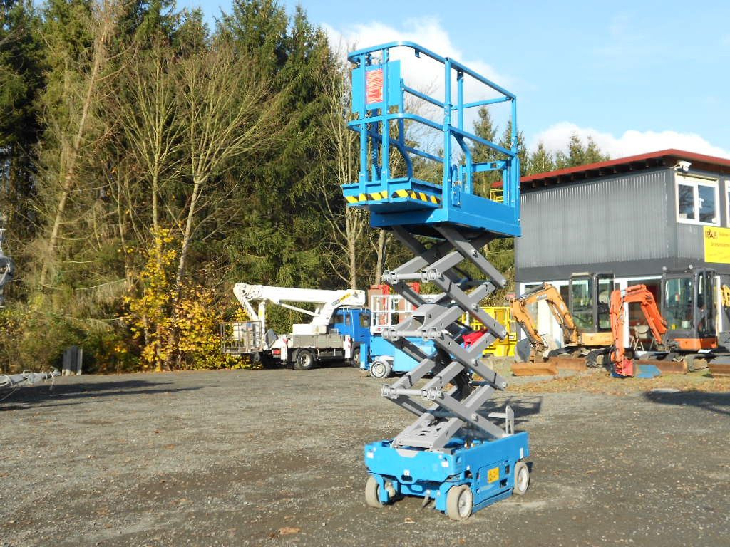 Genie GS 1330, Scherenarbeitsbühne Genie 5,9 m - Ножична работна платформа: снимка 5 Genie GS 1330, Scherenarbeitsbühne Genie 5,9 m - Ножична работна платформа: снимка 5