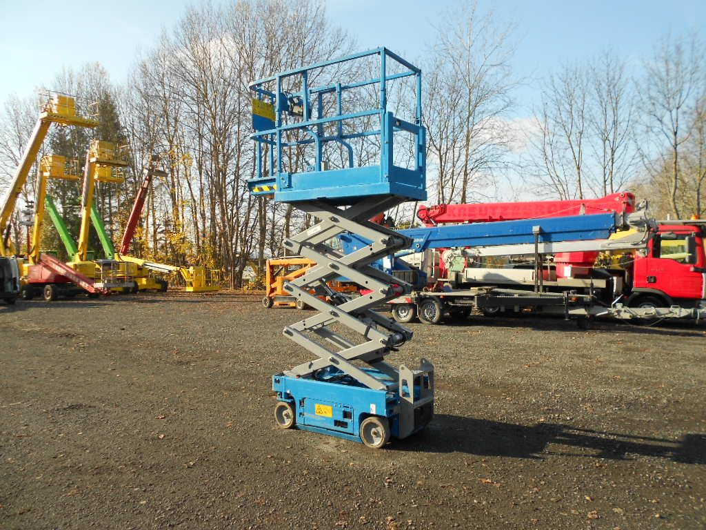 Genie GS 1330, Scherenarbeitsbühne Genie 5,9 m - Ножична работна платформа: снимка 3 Genie GS 1330, Scherenarbeitsbühne Genie 5,9 m - Ножична работна платформа: снимка 3
