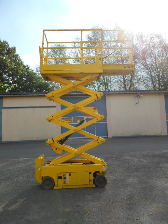 Genie GS 1930, Scherenarbeitsbühne Genie 8 m - Ножична работна платформа: снимка 1 Genie GS 1930, Scherenarbeitsbühne Genie 8 m - Ножична работна платформа: снимка 1