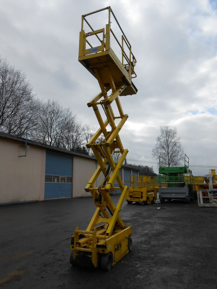 Genie GS 1930, Scherenarbeitsbühne Genie 8 m - Автовишка: снимка 2 Genie GS 1930, Scherenarbeitsbühne Genie 8 m - Автовишка: снимка 2