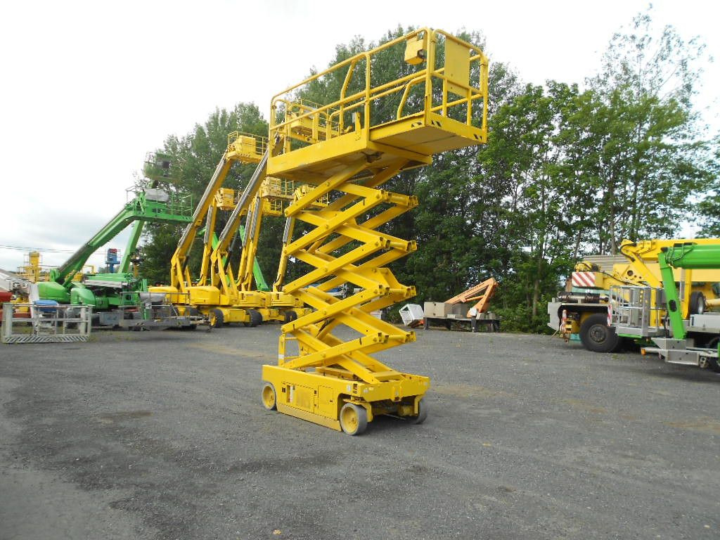 Genie GS 3246, Scherenarbeitsbühne Genie 11,9 m - Ножична работна платформа: снимка 4 Genie GS 3246, Scherenarbeitsbühne Genie 11,9 m - Ножична работна платформа: снимка 4