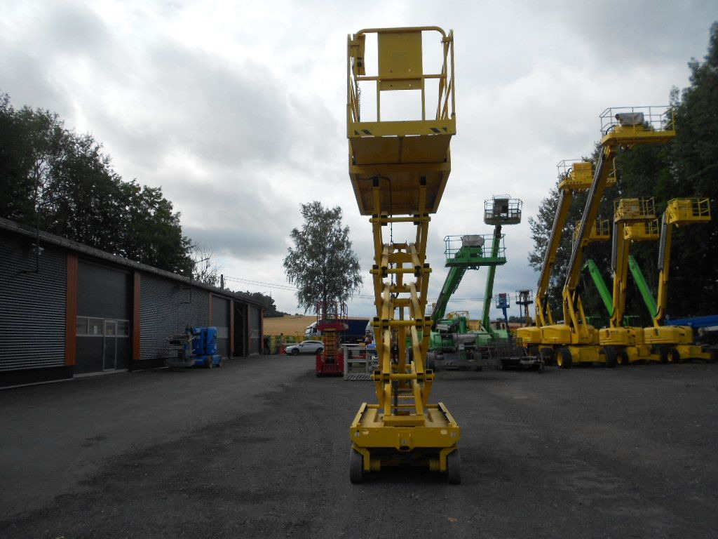 Genie GS 3246, Scherenarbeitsbühne Genie 11,9 m - Ножична работна платформа: снимка 3 Genie GS 3246, Scherenarbeitsbühne Genie 11,9 m - Ножична работна платформа: снимка 3