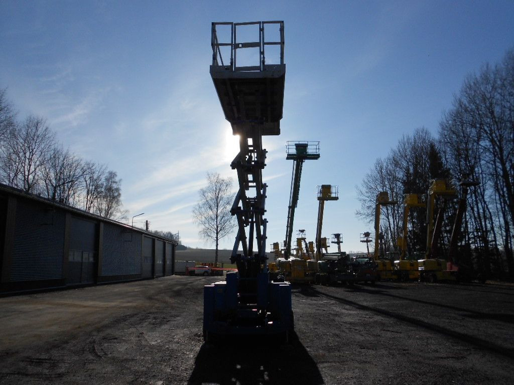 Genie GS4069BE, Hybrid, Stützen, AH 14 m - Ножична работна платформа: снимка 3 Genie GS4069BE, Hybrid, Stützen, AH 14 m - Ножична работна платформа: снимка 3