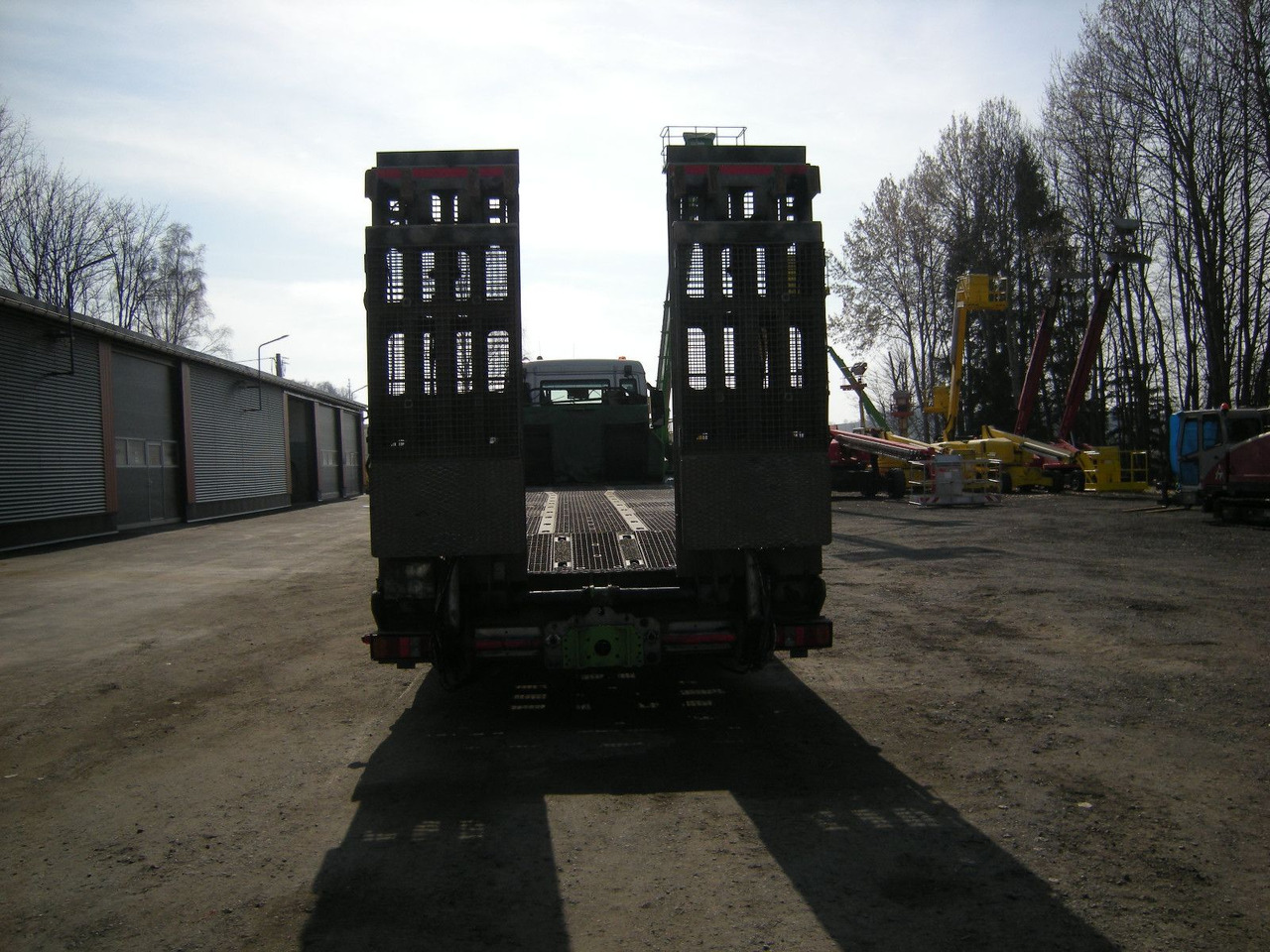 MAN 35.400, Zanner Plateau, Rampen, Winde - Камион пътна помощ: снимка 3 MAN 35.400, Zanner Plateau, Rampen, Winde - Камион пътна помощ: снимка 3