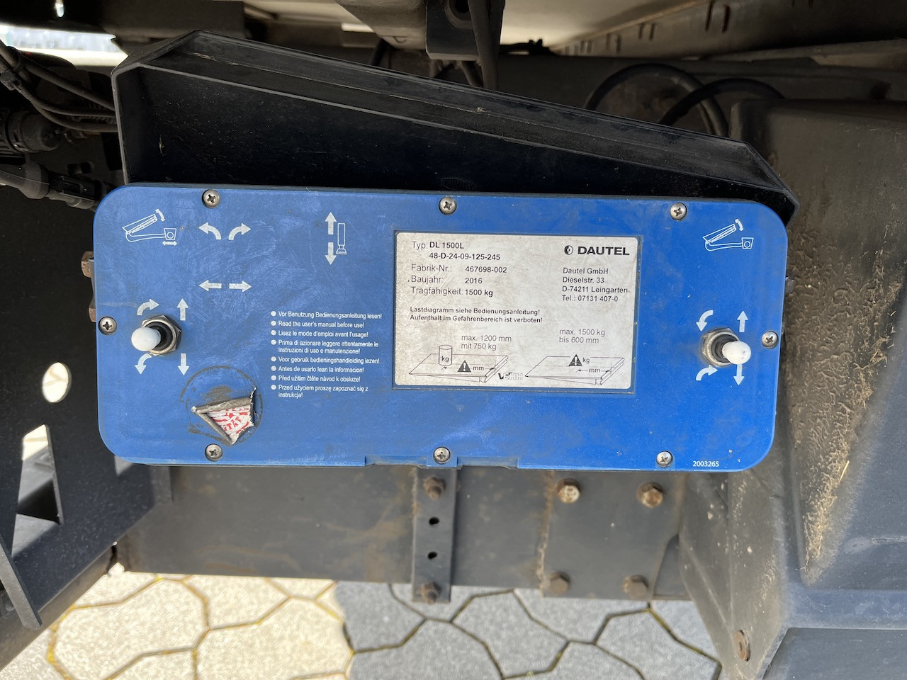 Iveco 120E25 Eurocargo 4x2 Koffer | Ladebordwand - Камион фургон: снимка 4 Iveco 120E25 Eurocargo 4x2 Koffer | Ladebordwand - Камион фургон: снимка 4