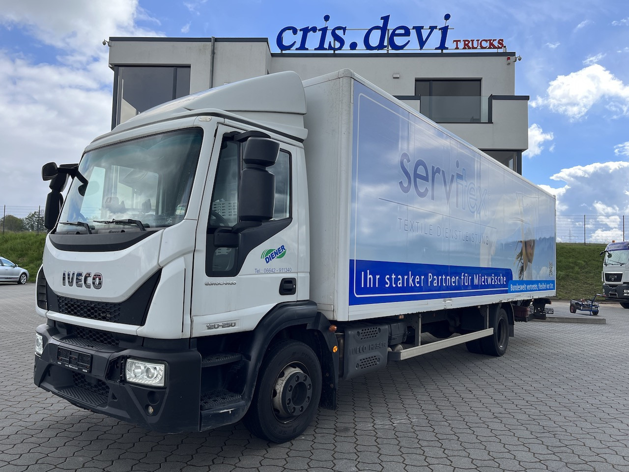 Iveco 120E25 Eurocargo 4x2 Koffer | Ladebordwand - Камион фургон: снимка 1 Iveco 120E25 Eurocargo 4x2 Koffer | Ladebordwand - Камион фургон: снимка 1
