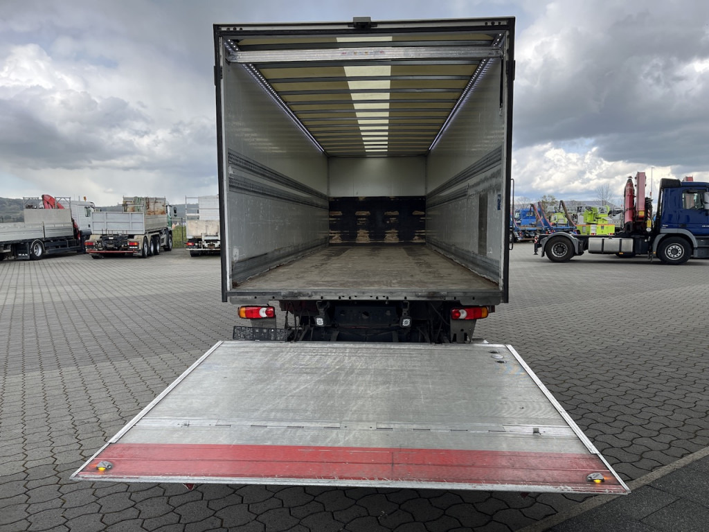 Iveco 120E25 Eurocargo 4x2 Koffer | Ladebordwand - Камион фургон: снимка 2 Iveco 120E25 Eurocargo 4x2 Koffer | Ladebordwand - Камион фургон: снимка 2