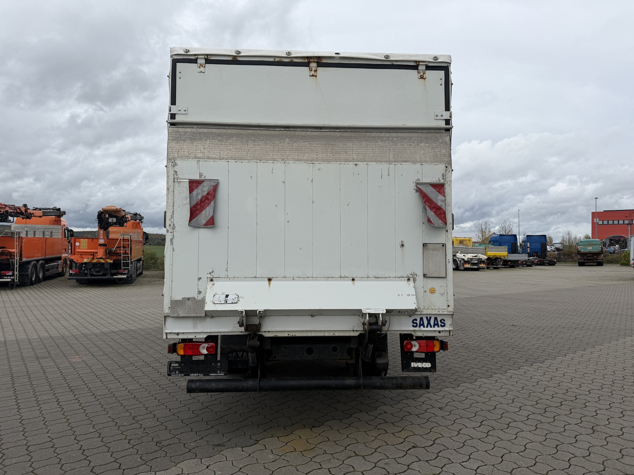 Iveco 75 E 180 4x2 LBW - Брезентов бус: снимка 5 Iveco 75 E 180 4x2 LBW - Брезентов бус: снимка 5