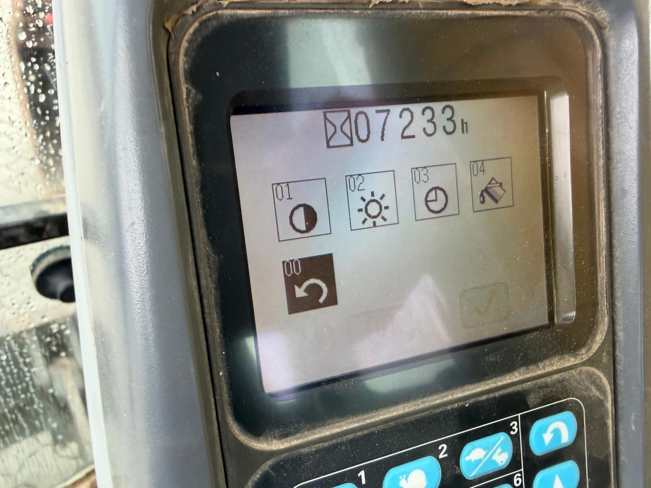 Komatsu PW 180 - 7 - Колесен багер: снимка 2 Komatsu PW 180 - 7 - Колесен багер: снимка 2