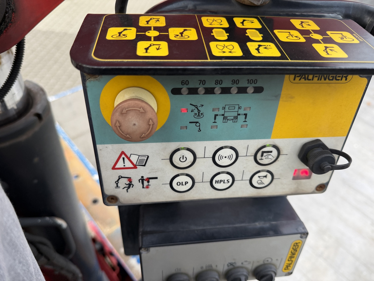 MAN TGX 26.500 6x2 Palfinger 18001 SLD 3 Baustoff - Бордови камион, Камион с кран: снимка 5 MAN TGX 26.500 6x2 Palfinger 18001 SLD 3 Baustoff - Бордови камион, Камион с кран: снимка 5