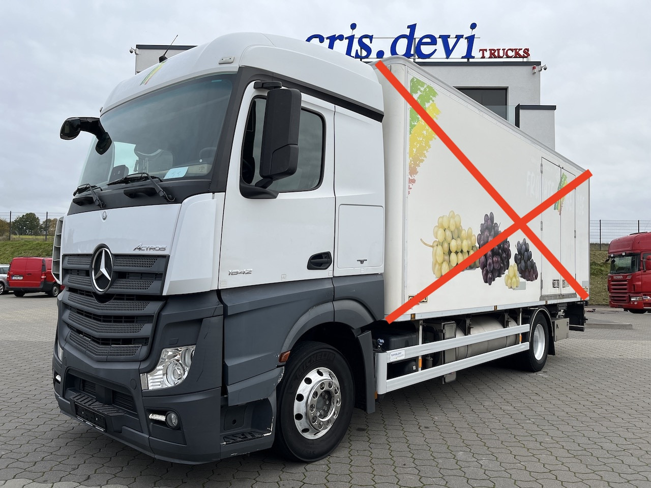 Mercedes-Benz 1842 4x2 FAHRGESTELL - Шаси кабина: снимка 1 Mercedes-Benz 1842 4x2 FAHRGESTELL - Шаси кабина: снимка 1