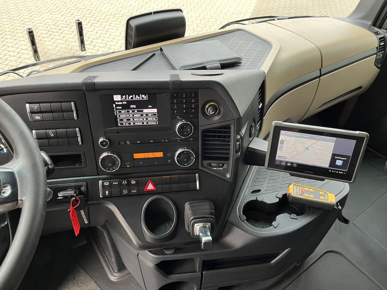 Mercedes-Benz 1842 4x2 LBW Kühlung Flüssigstickstoff GAS - Рефрижератор камион: снимка 2 Mercedes-Benz 1842 4x2 LBW Kühlung Flüssigstickstoff GAS - Рефрижератор камион: снимка 2