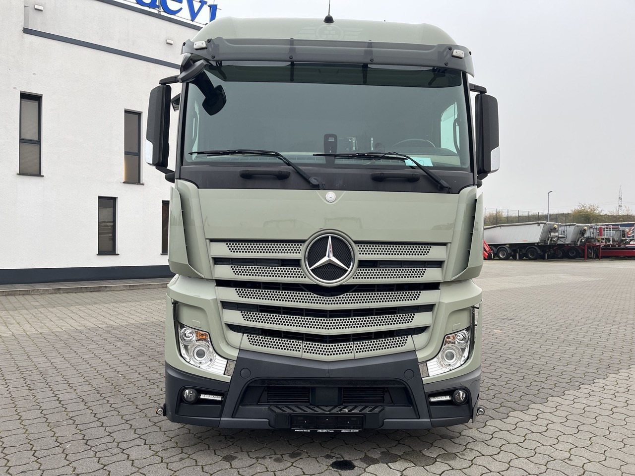 Mercedes-Benz Actros 2545 6x2 EFFER Atlas 265-A6 Lenk- Liftachse - Бордови камион, Камион с кран: снимка 3 Mercedes-Benz Actros 2545 6x2 EFFER Atlas 265-A6 Lenk- Liftachse - Бордови камион, Камион с кран: снимка 3