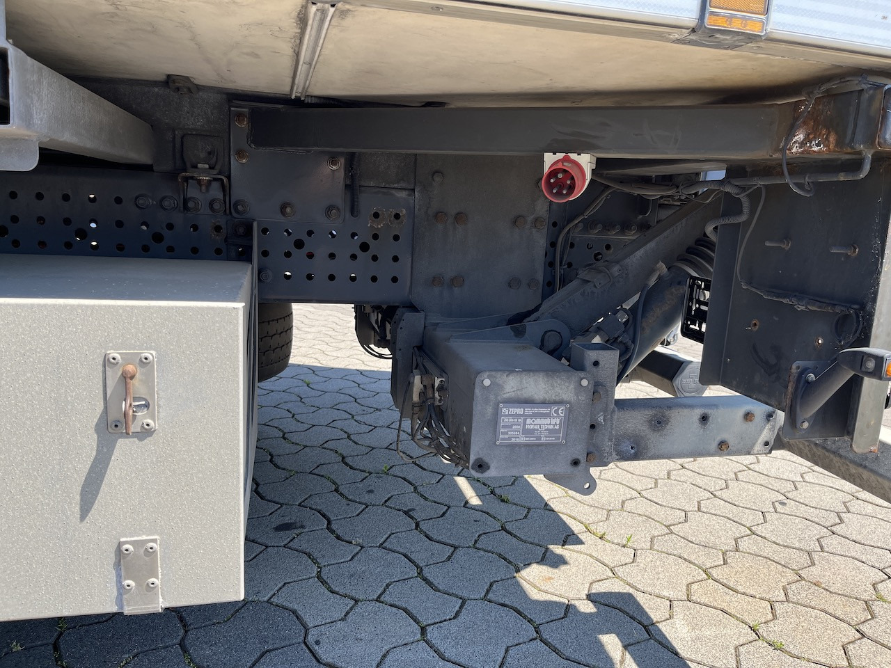 Mercedes-Benz Antos 1840 4x4 HAD LBW Kühlung Flüssigstickstoff - Рефрижератор камион: снимка 5 Mercedes-Benz Antos 1840 4x4 HAD LBW Kühlung Flüssigstickstoff - Рефрижератор камион: снимка 5