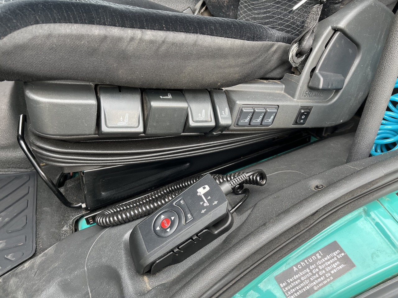 Mercedes-Benz Atego 823 4x2 AHK Hebezug Seilzug Brennholz - Бордови бус: снимка 4 Mercedes-Benz Atego 823 4x2 AHK Hebezug Seilzug Brennholz - Бордови бус: снимка 4