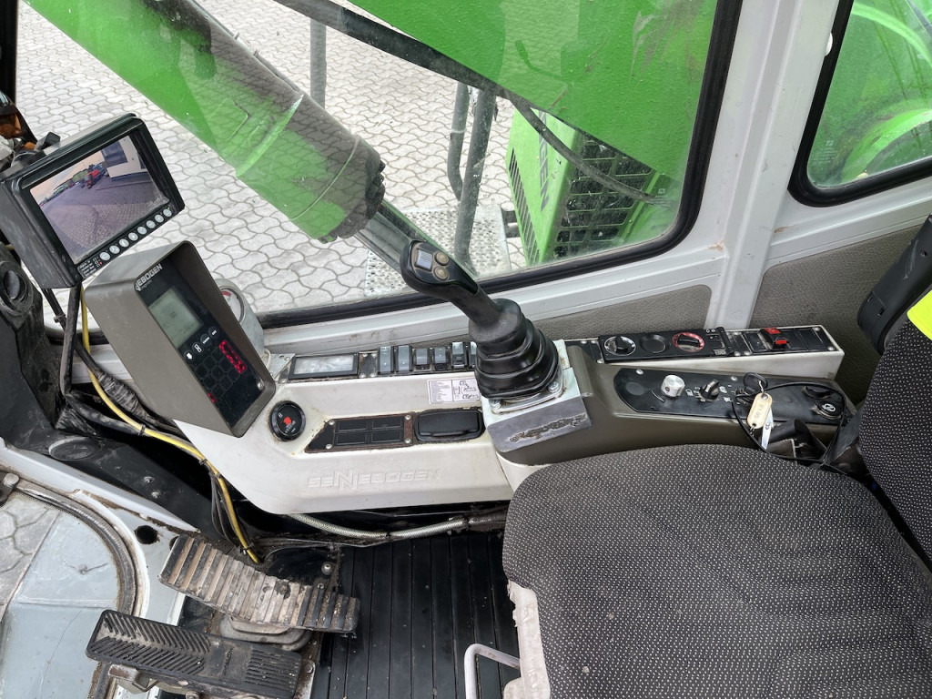 Колесен багер Sennebogen 818  Umschlagbagger   Greifer: снимка 11