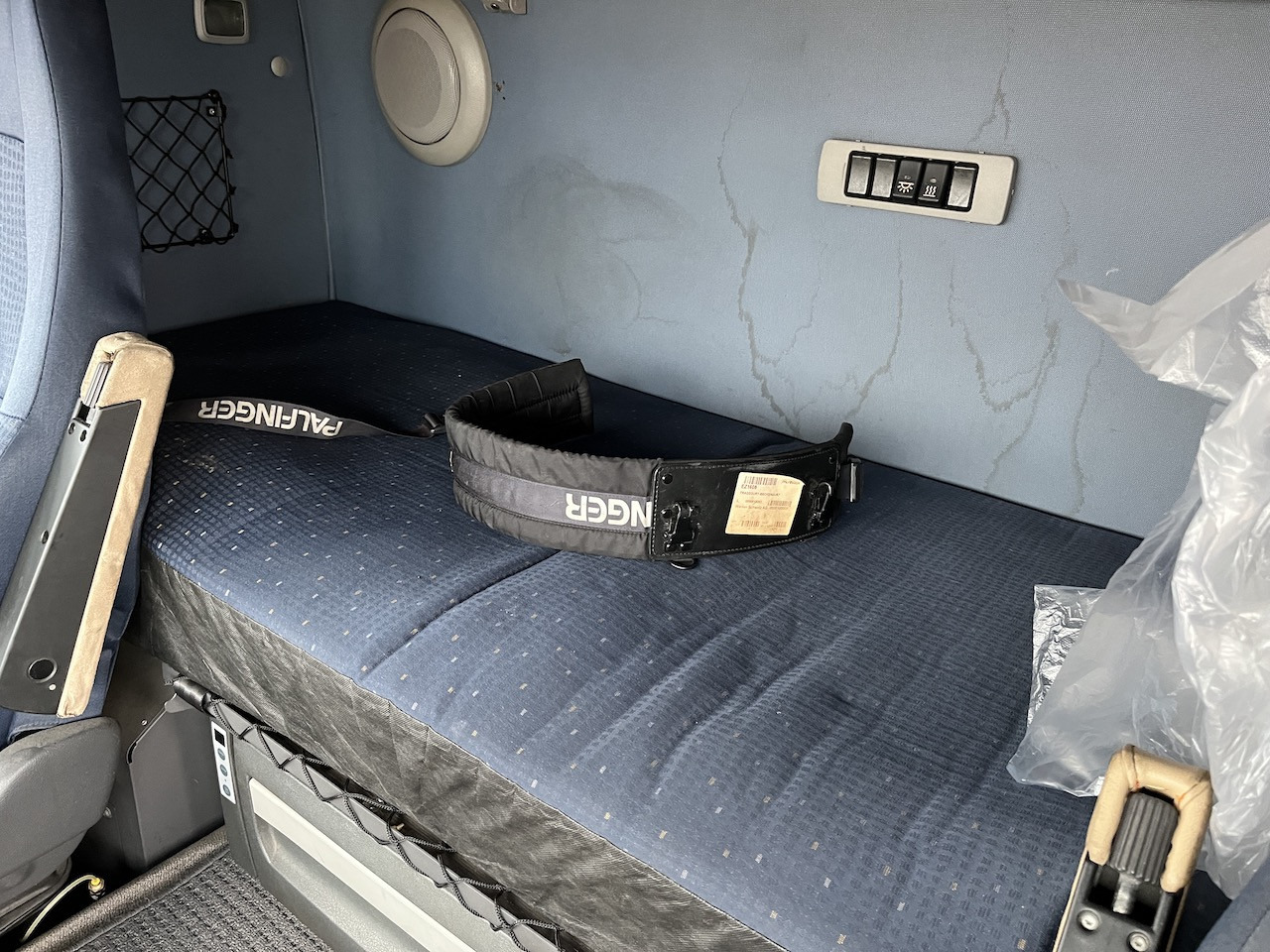 Volvo FH 520 6x2 Palfinger PK 12502 | AHK - Камион с кран, Бордови камион: снимка 5 Volvo FH 520 6x2 Palfinger PK 12502 | AHK - Камион с кран, Бордови камион: снимка 5