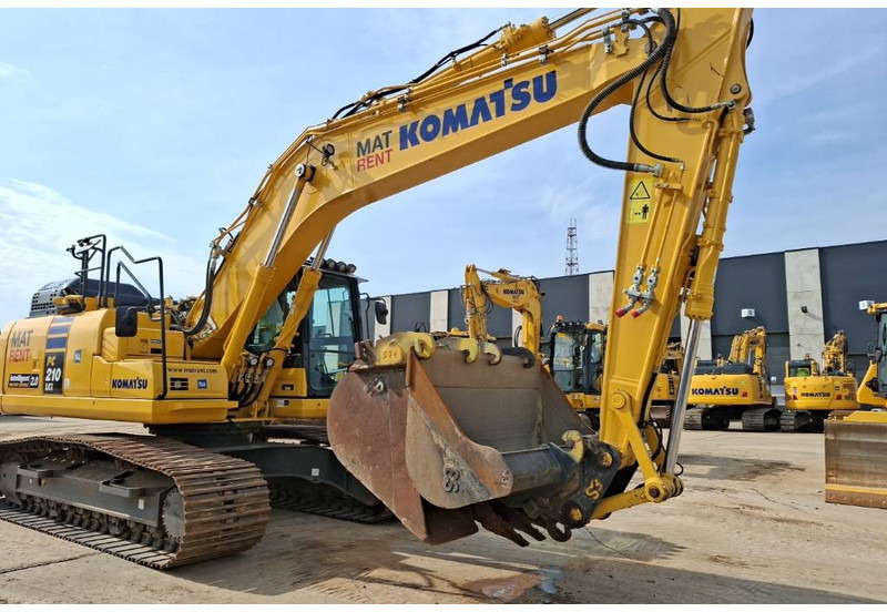Komatsu PC210LCI-11E0 - Верижен багер: снимка 1 Komatsu PC210LCI-11E0 - Верижен багер: снимка 1