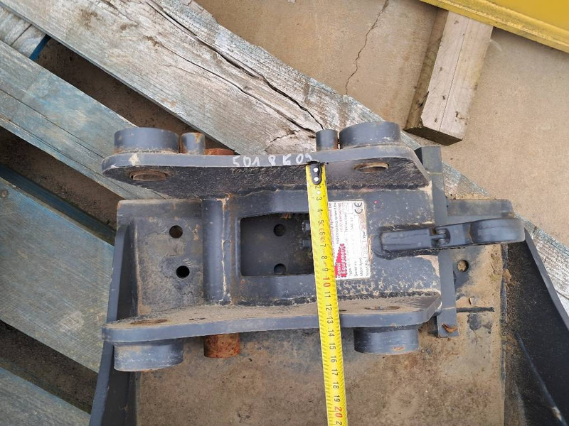 Нови Кофа за Строителна техника Komatsu PC24MR-5 NEW BUCKET SET + QC: снимка 7