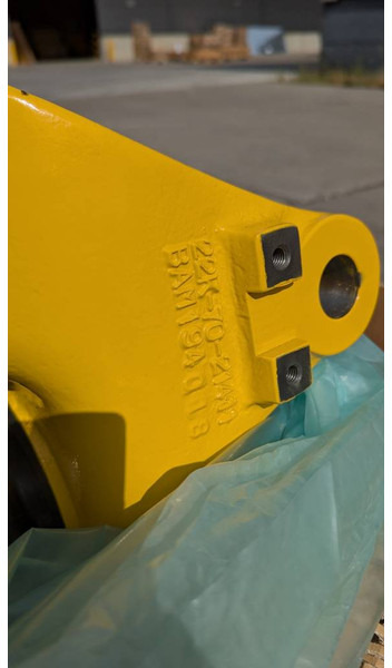 Komatsu PC26MR-3 BRACKET 22K-70-21411 - Рама/ Шаси за Строителна техника: снимка 4 Komatsu PC26MR-3 BRACKET 22K-70-21411 - Рама/ Шаси за Строителна техника: снимка 4