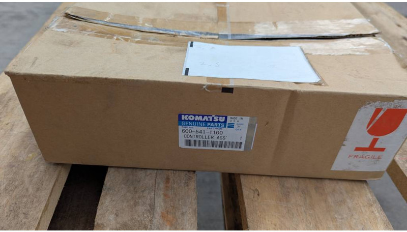 Komatsu PC490LC-11 CONTROLLER ASSY 600-541-1100 - Електрическа система за Строителна техника: снимка 2 Komatsu PC490LC-11 CONTROLLER ASSY 600-541-1100 - Електрическа система за Строителна техника: снимка 2