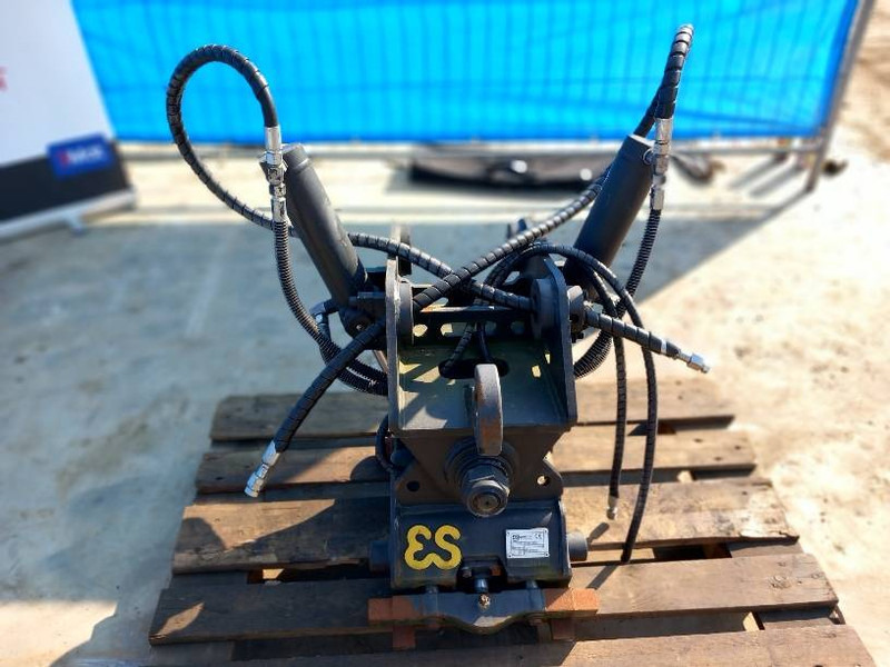 Komatsu PC88MR-8 Tilt - Тилтротатор: снимка 3 Komatsu PC88MR-8 Tilt - Тилтротатор: снимка 3