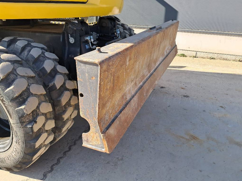 Komatsu PW98MR-11E0 - Колесен багер: снимка 4 Komatsu PW98MR-11E0 - Колесен багер: снимка 4