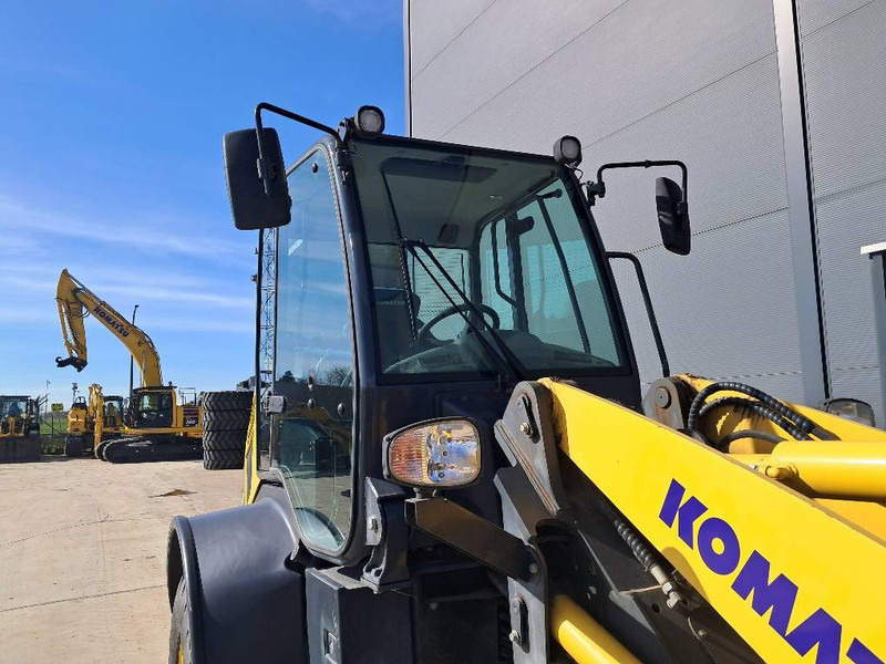 Komatsu WA100M-8 - Колесен товарач: снимка 3 Komatsu WA100M-8 - Колесен товарач: снимка 3