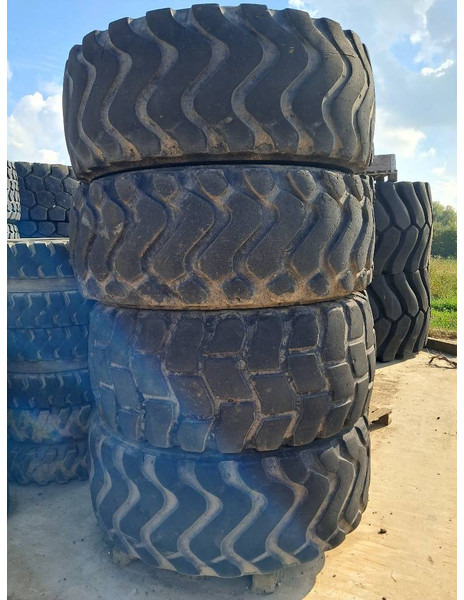 Komatsu WA380 4x RIM ASSY 423-30-62201 - Гуми и джанти за Строителна техника: снимка 2 Komatsu WA380 4x RIM ASSY 423-30-62201 - Гуми и джанти за Строителна техника: снимка 2