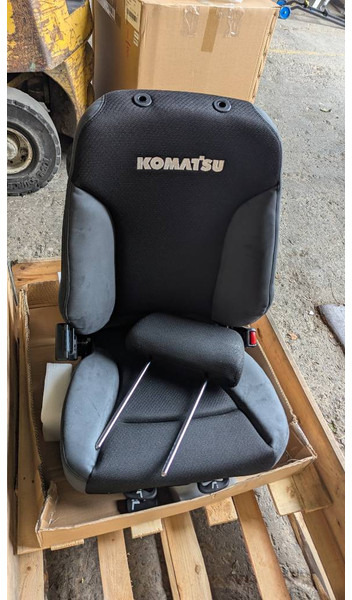Komatsu WA380-8 SEAT ASS'Y 421-S33-6790 - Кабина и интериор за Строителна техника: снимка 1 Komatsu WA380-8 SEAT ASS'Y 421-S33-6790 - Кабина и интериор за Строителна техника: снимка 1
