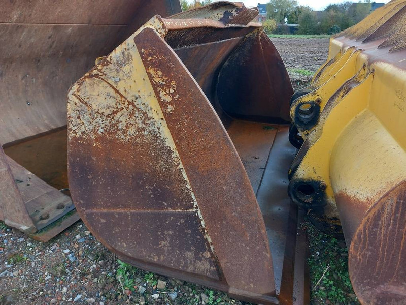 Komatsu WA480-8 - Кофа за Строителна техника: снимка 1 Komatsu WA480-8 - Кофа за Строителна техника: снимка 1
