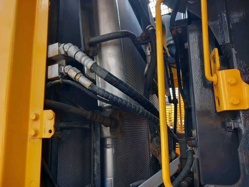 Komatsu WA480-8E0 - Колесен товарач: снимка 5 Komatsu WA480-8E0 - Колесен товарач: снимка 5