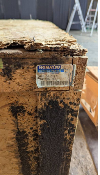 Komatsu WA600-8 BATTERY BOX 426-06-61211 - Рама/ Шаси за Строителна техника: снимка 3 Komatsu WA600-8 BATTERY BOX 426-06-61211 - Рама/ Шаси за Строителна техника: снимка 3