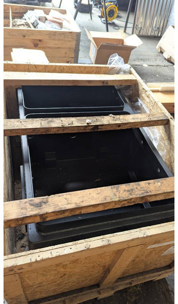 Komatsu WA600-8 BATTERY BOX 426-06-61211 - Рама/ Шаси за Строителна техника: снимка 1 Komatsu WA600-8 BATTERY BOX 426-06-61211 - Рама/ Шаси за Строителна техника: снимка 1