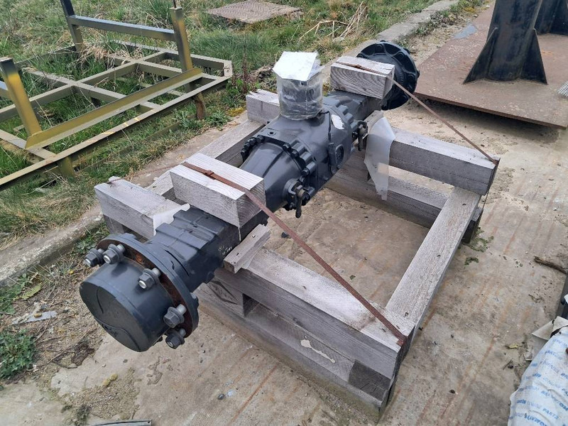 Komatsu WA80M-8E0 FRONT AXLY ASSY 42U-22-51010 - Ос и части за Строителна техника: снимка 1 Komatsu WA80M-8E0 FRONT AXLY ASSY 42U-22-51010 - Ос и части за Строителна техника: снимка 1