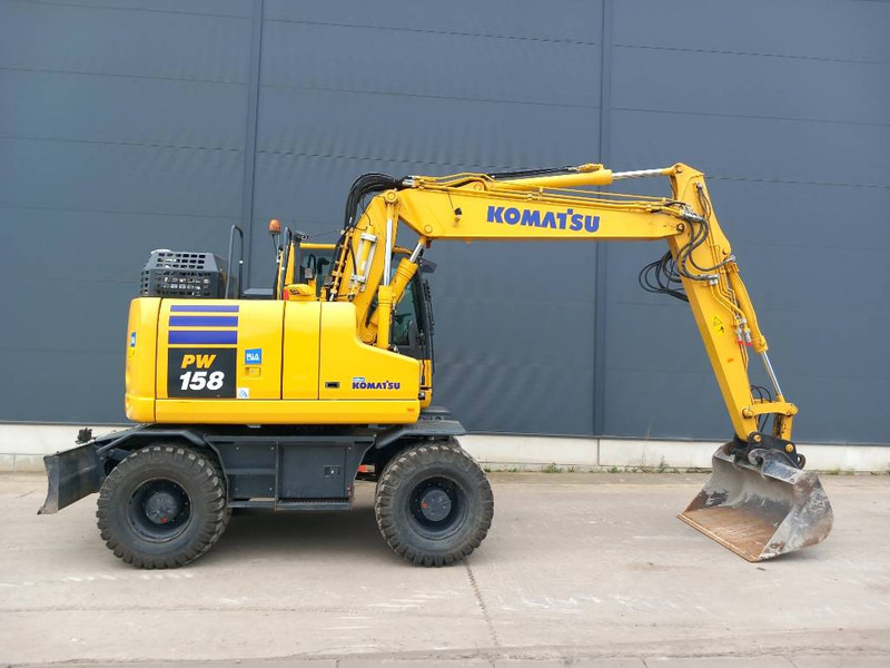 Komatsu PW158-11 MUDGUARDS - Прикачен инвентар за Строителна техника: снимка 4 Komatsu PW158-11 MUDGUARDS - Прикачен инвентар за Строителна техника: снимка 4