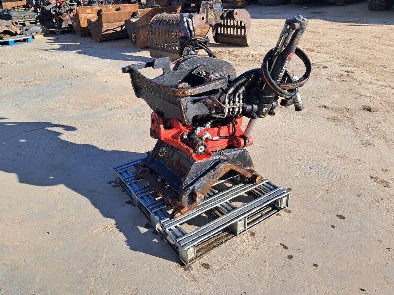 ROTOTILT R4 - Прикачен инвентар за Строителна техника: снимка 2 ROTOTILT R4 - Прикачен инвентар за Строителна техника: снимка 2