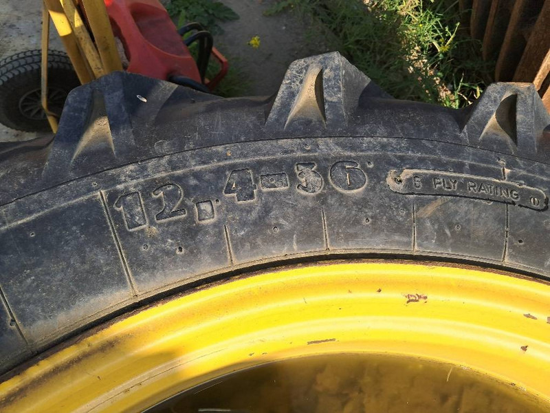 Record 12.4-36 - Гуми и джанти за Строителна техника: снимка 4 Record 12.4-36 - Гуми и джанти за Строителна техника: снимка 4