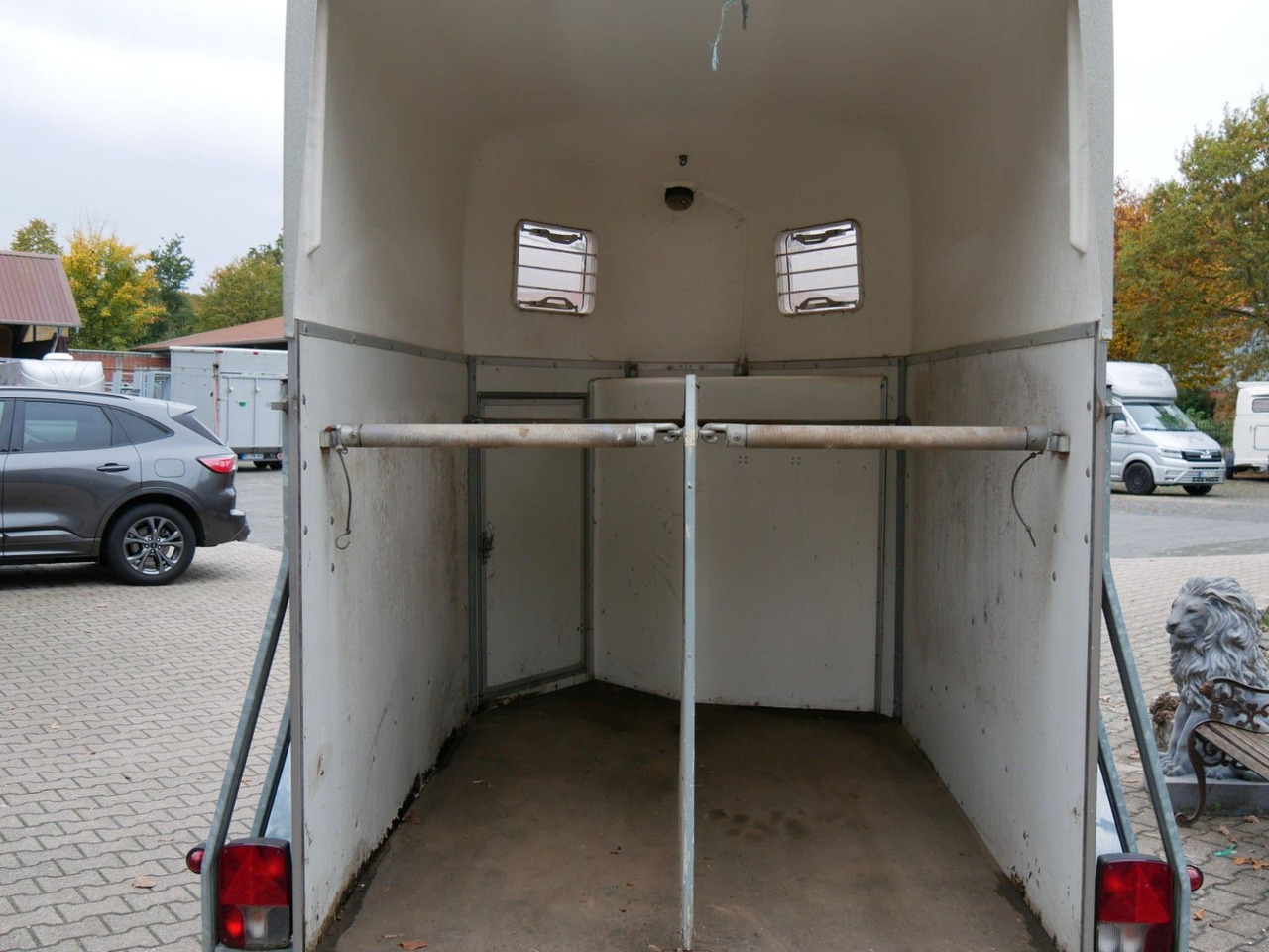 Böckmann Duo Esprit mit Sattelkammer - За превоз на животни ремарке: снимка 4 Böckmann Duo Esprit mit Sattelkammer - За превоз на животни ремарке: снимка 4