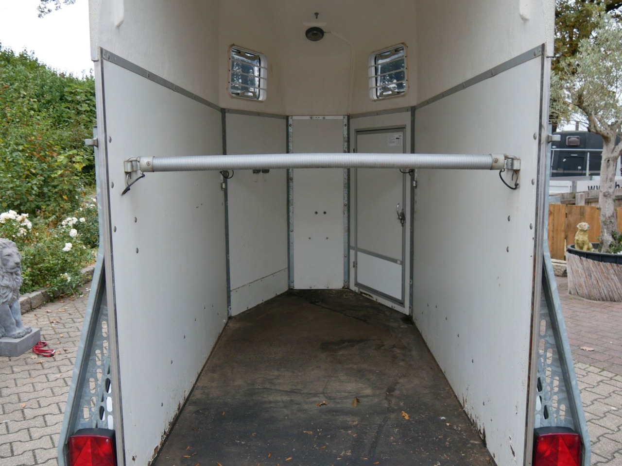 Böckmann Uno - За превоз на животни ремарке: снимка 3 Böckmann Uno - За превоз на животни ремарке: снимка 3