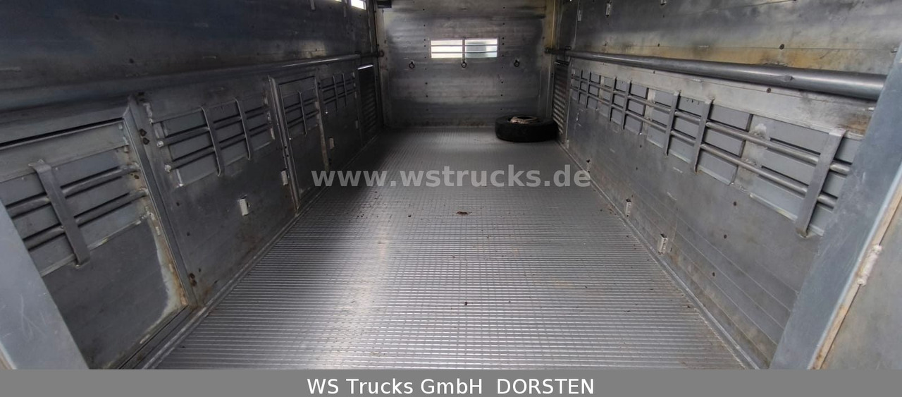 MAN LE 8.220 Menke Einstock Großvieh - За превоз на животни камион: снимка 4 MAN LE 8.220 Menke Einstock Großvieh - За превоз на животни камион: снимка 4